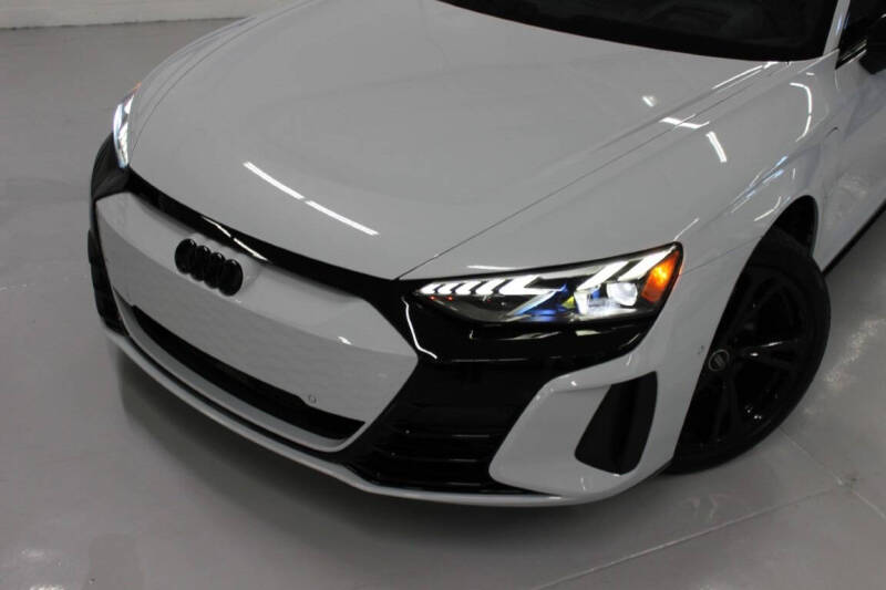 2023 Audi e-tron GT quattro Prestige