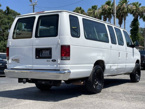 2009 Ford E-Series E-350 SD XLT