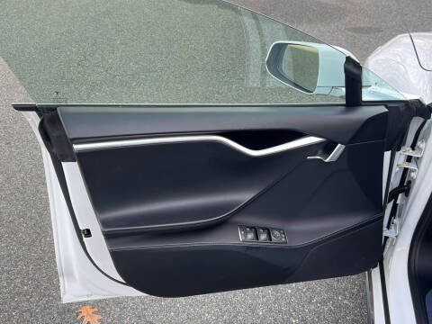 2016 Tesla Model S 85D