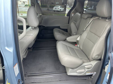2015 Toyota Sienna
