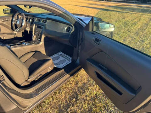 2014 Ford Mustang V6