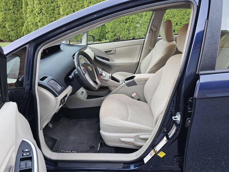 2013 Toyota Prius Two