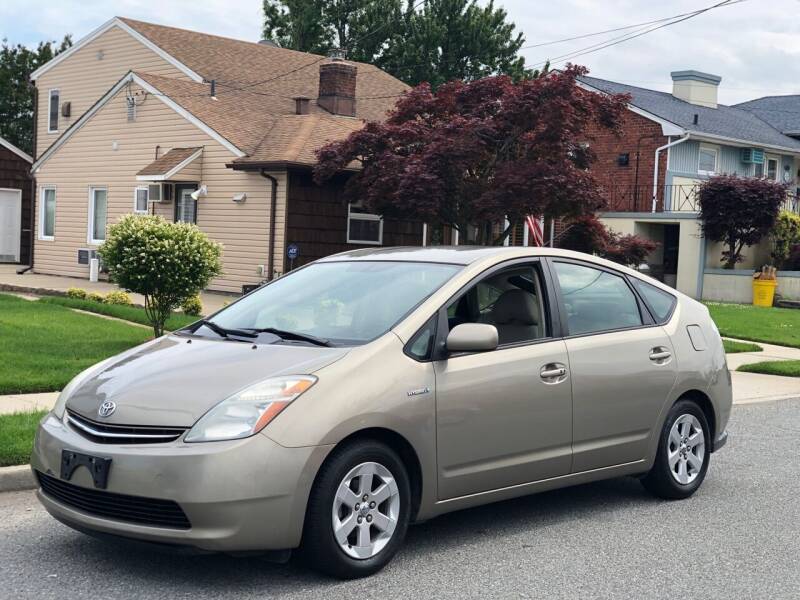 2008 Toyota Prius for sale at Reis Motors LLC in Lawrence NY