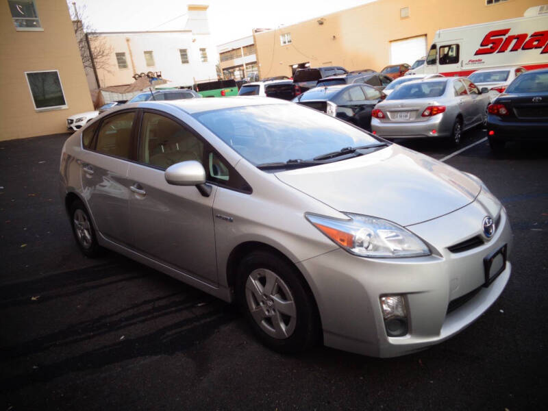 2010 Toyota Prius IV photo 3