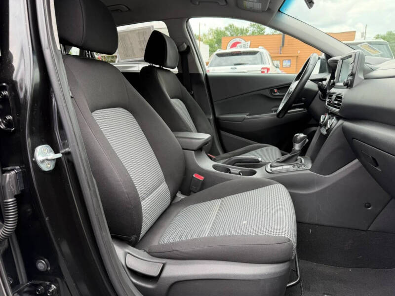 2020 Hyundai Kona SEL