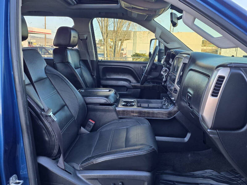 2015 GMC Sierra 2500HD Denali