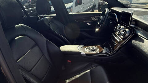 2019 Mercedes-Benz GLC GLC 300