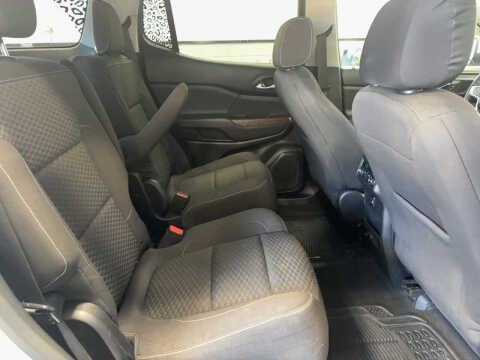 2017 GMC Acadia SLE-2