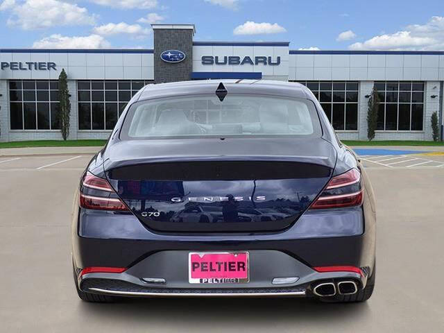 2023 Genesis G70