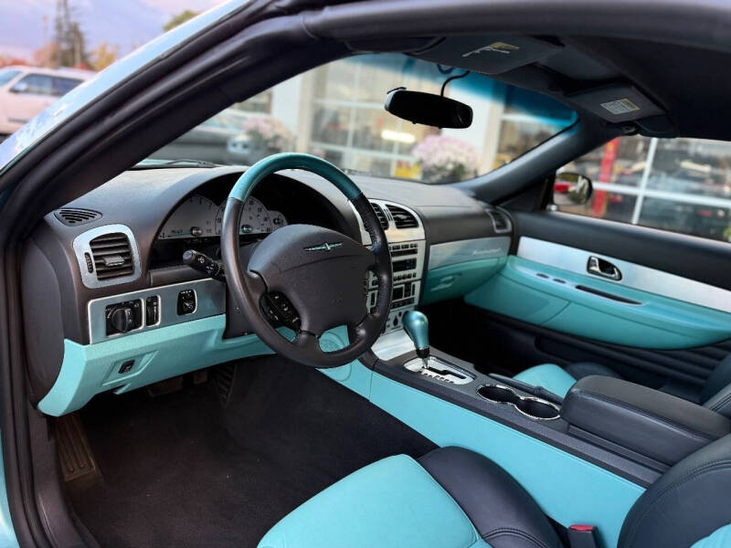 2002 Ford Thunderbird Deluxe