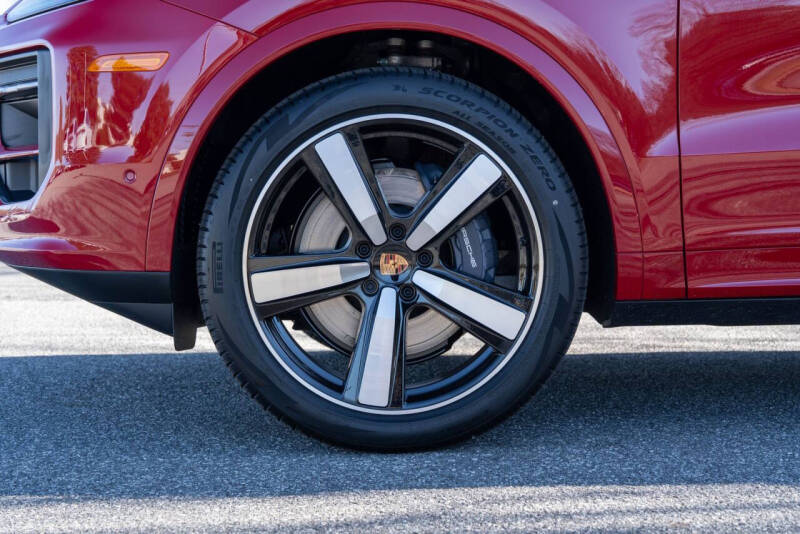 2026 Porsche Cayenne Coupe