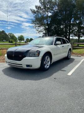 2005 Dodge Magnum for sale at Super Sports & Imports Concord in Concord NC