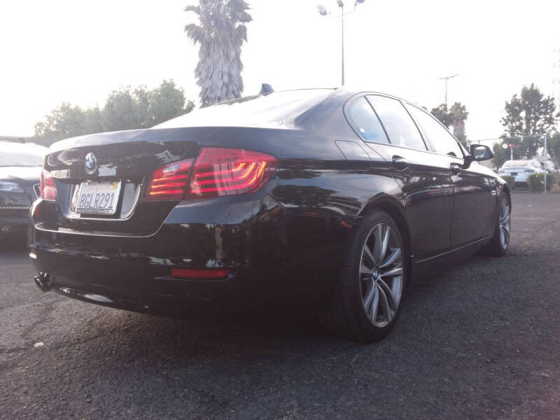 2016 BMW 5 Series 528i