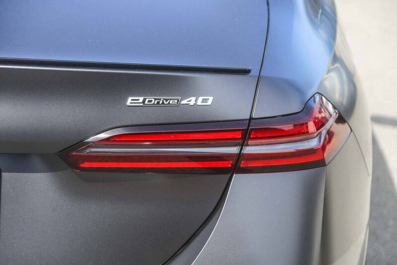 2026 BMW i5 eDrive40