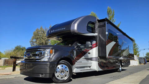 2021 Thor Motor Coach Magnitude