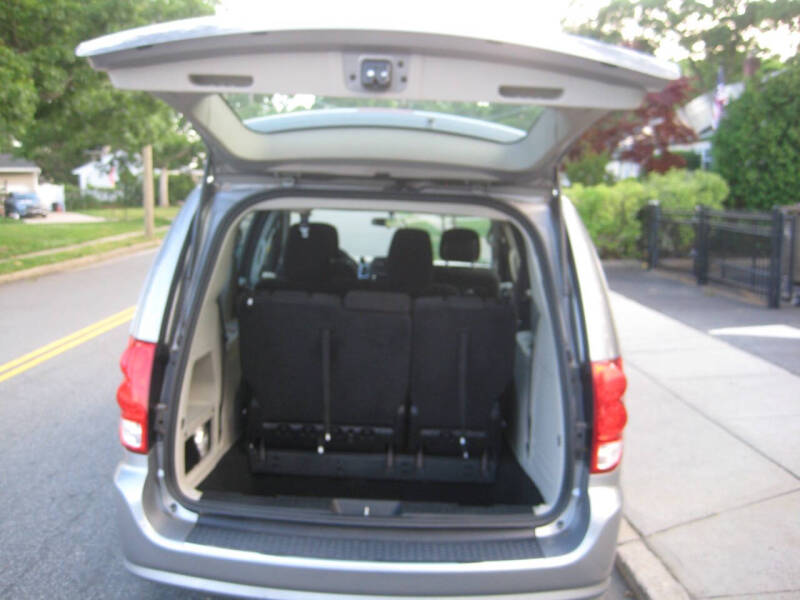 2016 Dodge Grand Caravan American Value Package