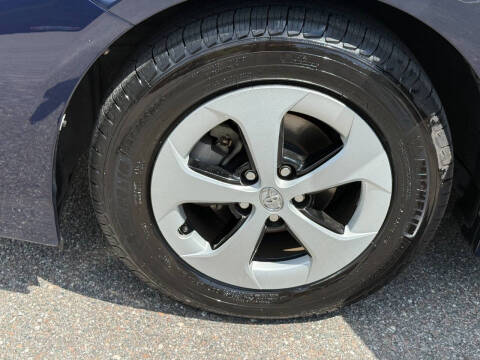2014 Toyota Prius Two