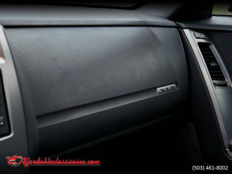 2005 Cadillac XLR