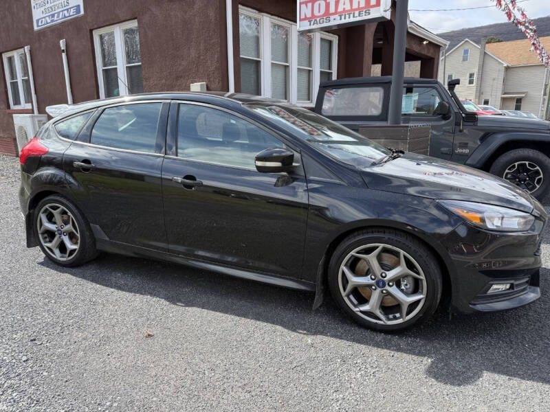 2017 Ford Focus ST