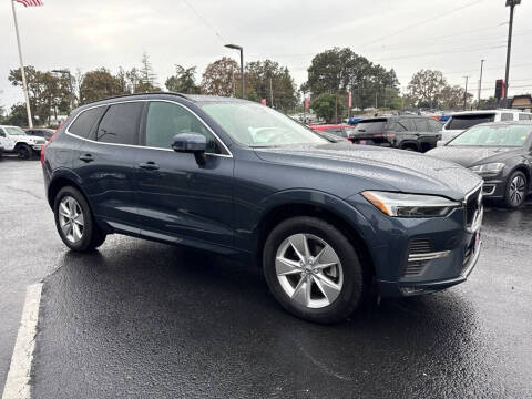 2022 Volvo XC60 B5 Momentum