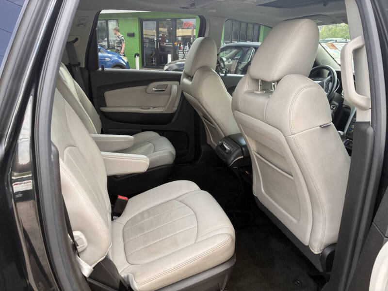 2011 Chevrolet Traverse LTZ