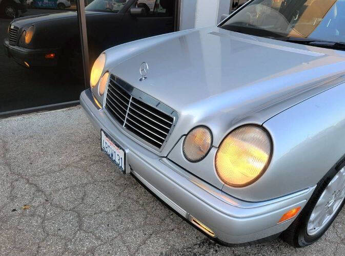 1998 Mercedes-Benz E-Class