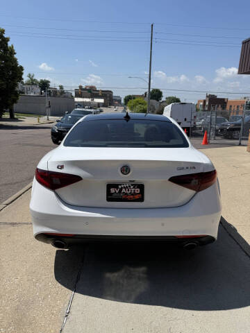 2017 Alfa Romeo Giulia Ti