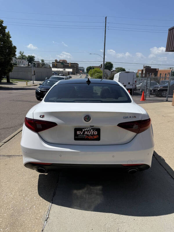2017 Alfa Romeo Giulia Ti