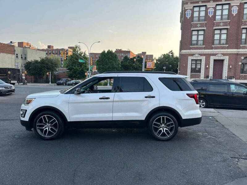 2017 Ford Explorer Sport