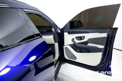 2020 Lamborghini Urus