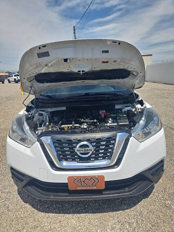 2020 Nissan Kicks S