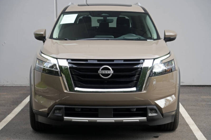 2024 Nissan Pathfinder Platinum