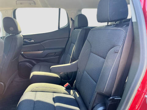 2023 GMC Acadia SLE