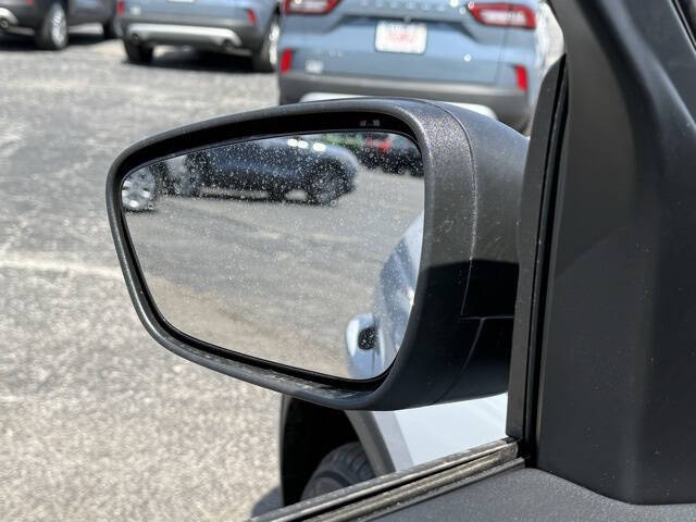 2025 Ford Escape Hybrid ST-Line