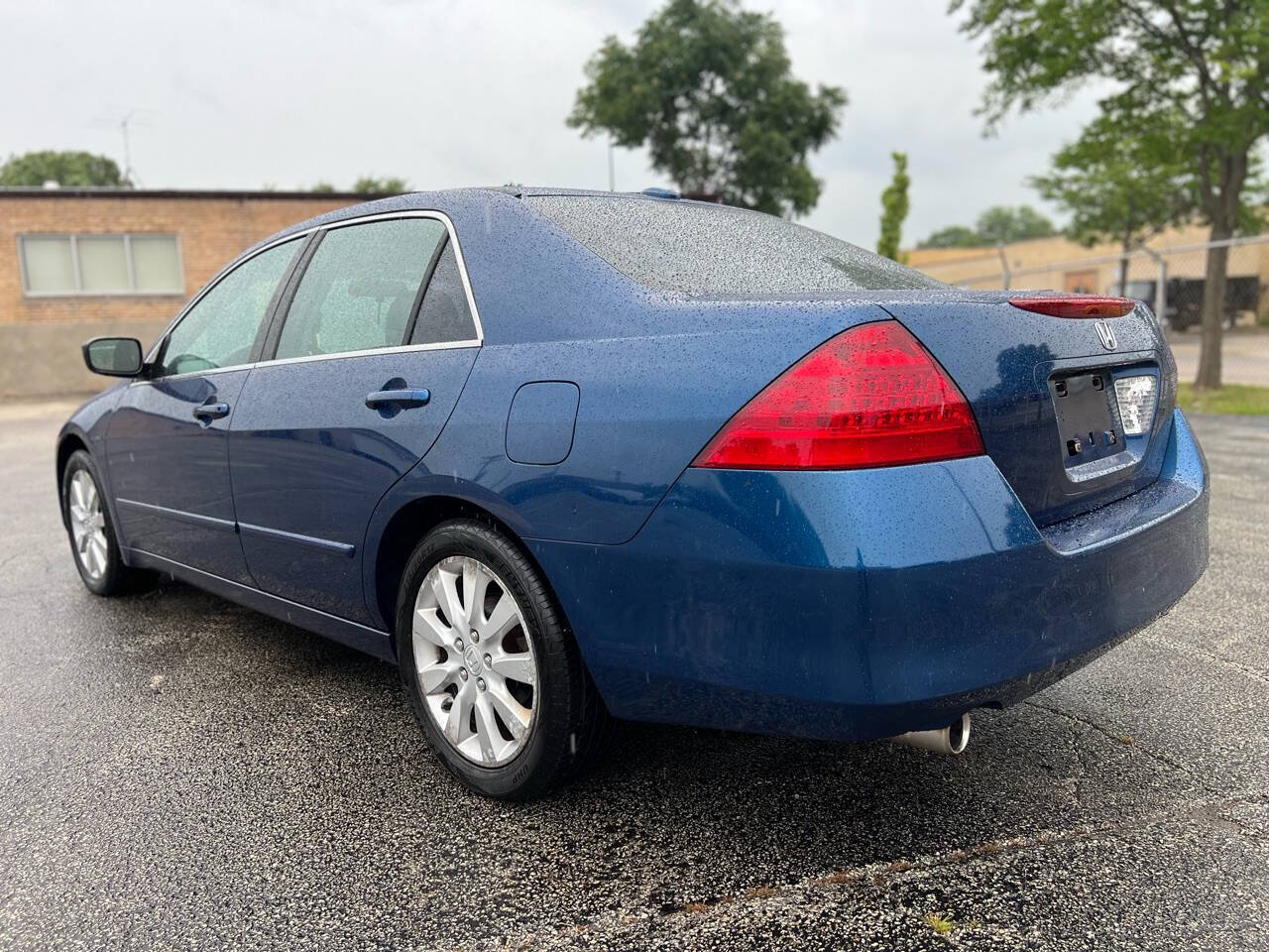 2006 Honda Accord for sale at Ideal Cars LLC in Skokie, IL