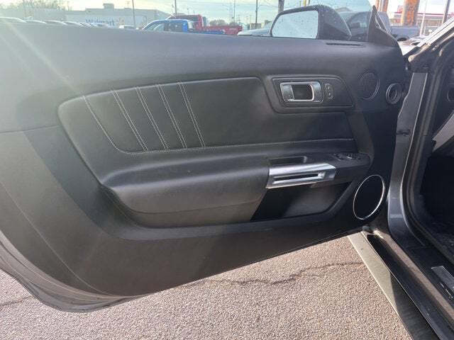 2021 Ford Mustang EcoBoost