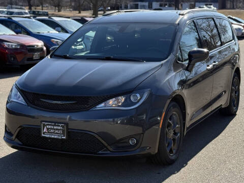 2020 Chrysler Pacifica for sale at North Imports LLC in Burnsville MN