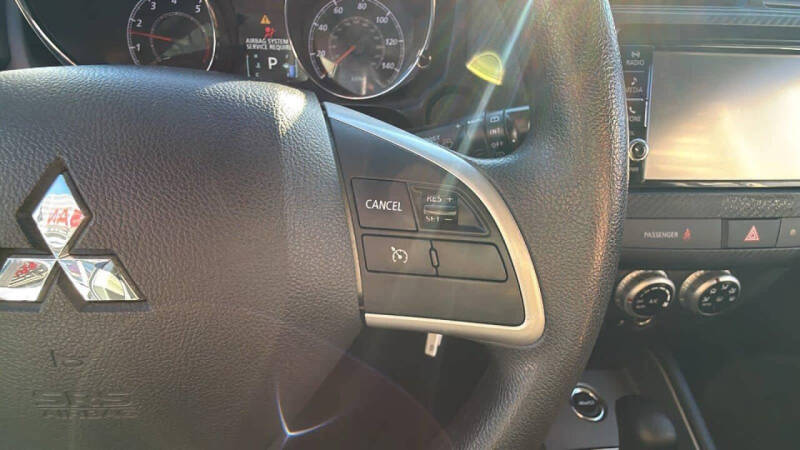 2023 Mitsubishi Outlander Sport ES