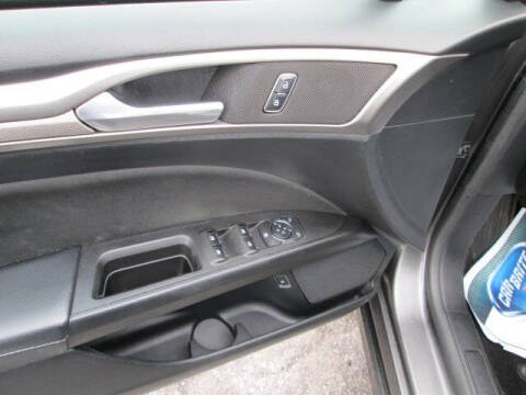 2018 Ford Fusion Hybrid SE