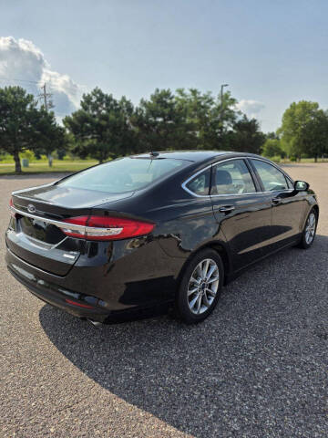 2017 Ford Fusion SE