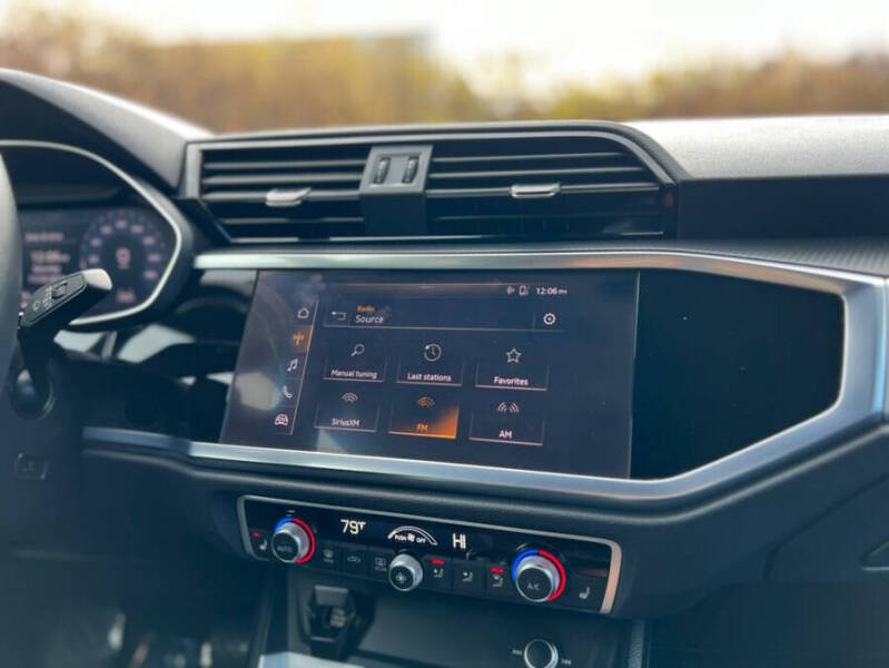 2021 Audi Q3 quattro S line Premium 45 TFSI