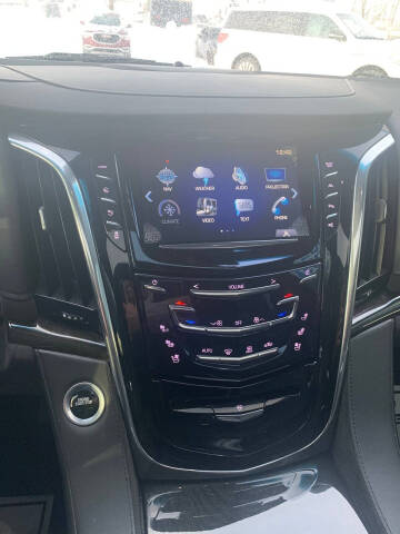 2018 Cadillac Escalade Platinum