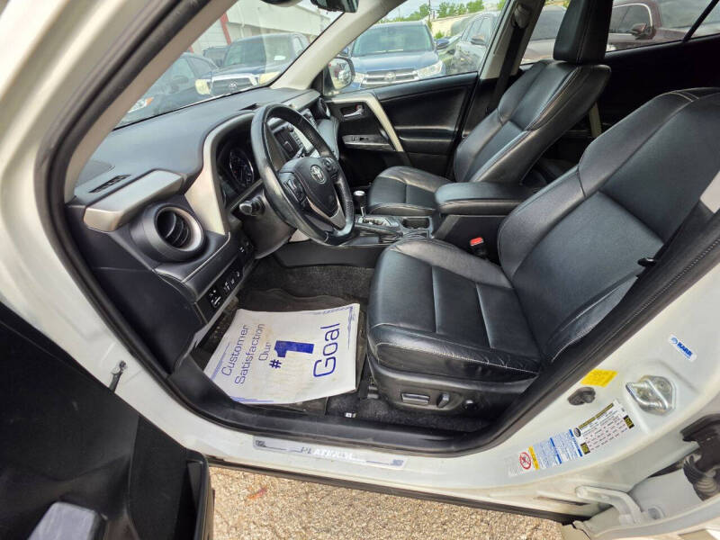 2017 Toyota RAV4 Platinum