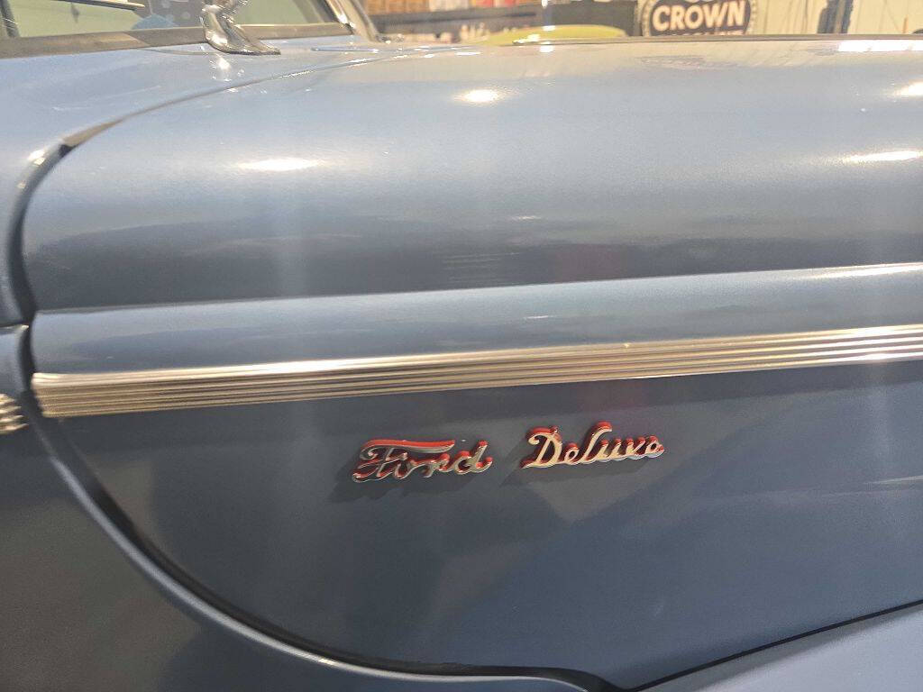 1940 Ford DELUXE V8 16