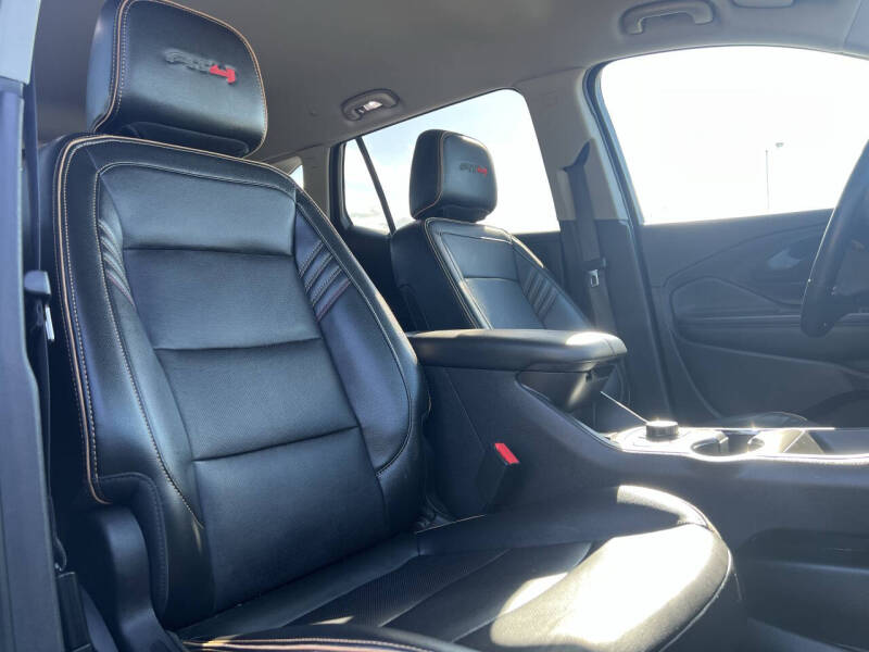 2023 GMC Terrain AT4