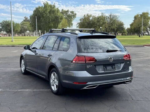 2018 Volkswagen Golf SportWagen