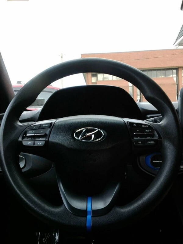 2019 Hyundai Veloster