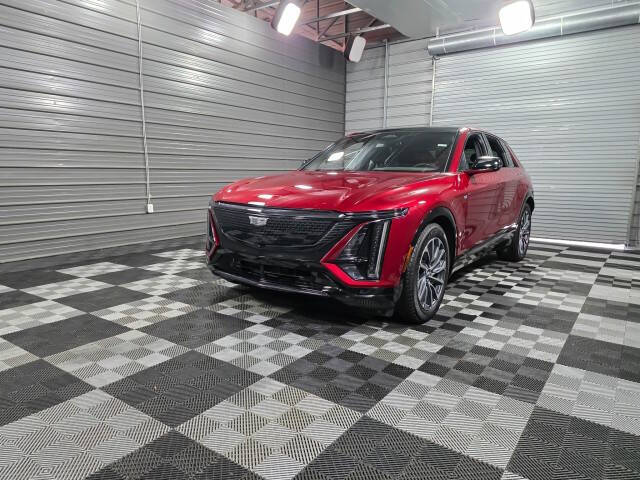 2024 Cadillac LYRIQ Sport 1