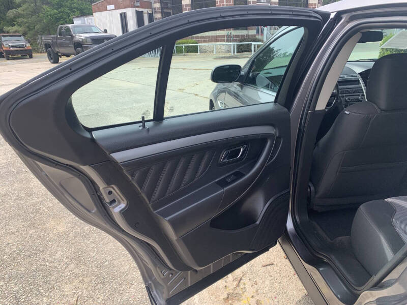 2011 Ford Taurus SEL