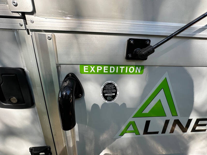 2026 A Liner Expedition Rear Sofa